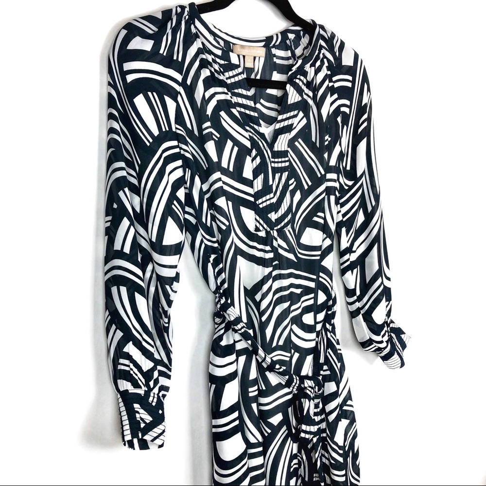 Banana republic long sleeve  belted dress. Size 0